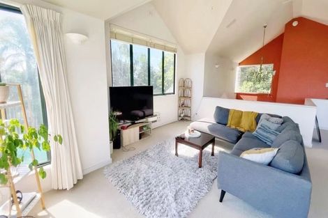 Photo of property in 16 Mayall Avenue, Beach Haven, Auckland, 0626