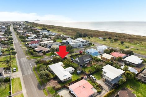 Photo of property in 155 Dickson Road, Papamoa Beach, Papamoa, 3118