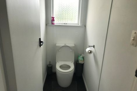 Photo of property in 52 Oranga Street, Westown, New Plymouth, 4310