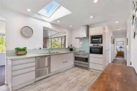 Photo of property in 48 Lynden Avenue, Hillcrest, Auckland, 0627