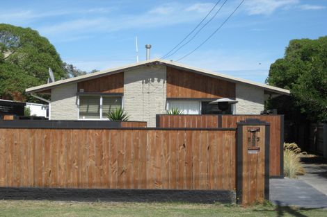 Photo of property in 2/523a Marine Parade, South New Brighton, Christchurch, 8062