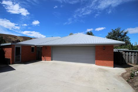 Photo of property in 17 Albert Drive, Clyde, 9330