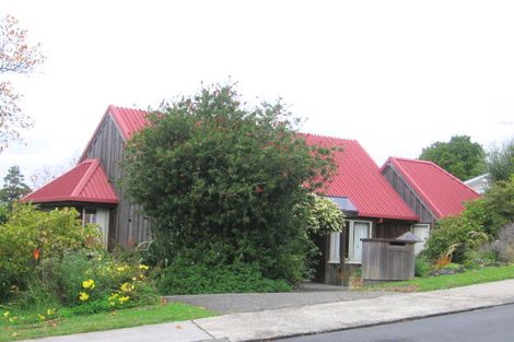 Photo of property in 4 St Ives Terrace, Mairangi Bay, Auckland, 0630