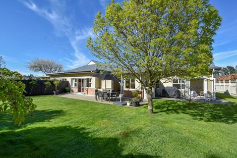 Photo of property in 26 Deller Drive, Carterton, 5713