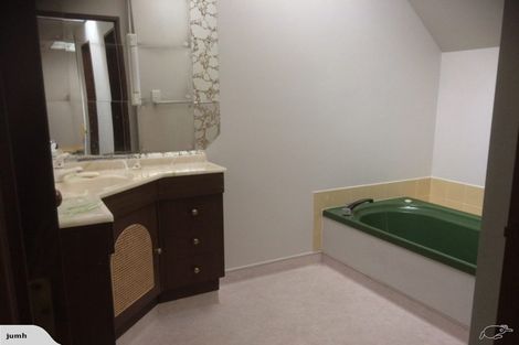 Photo of property in 84a Moncks Spur Road, Redcliffs, Christchurch, 8081