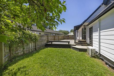 Photo of property in 21a Rimmington Drive, Hamilton Lake, Hamilton, 3204