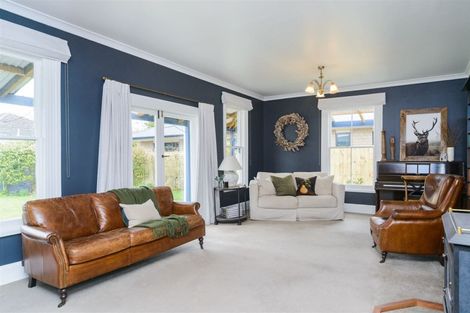 Photo of property in 104 Sherwill Street West, Feilding, 4702