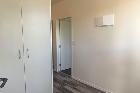 Photo of property in 15/242 Great North Road, Henderson, Auckland, 0612