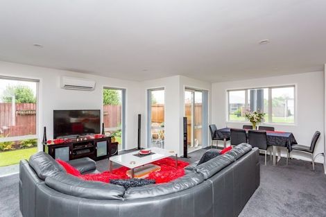 Photo of property in 32 Shadbolt Lane, Rolleston, 7614