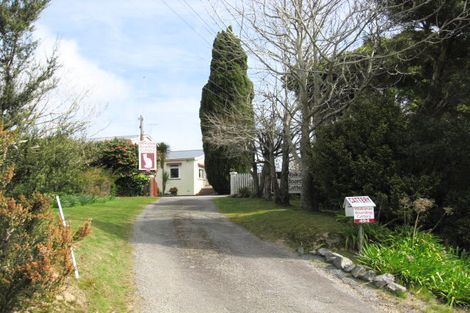 Photo of property in 494 State Highway 1, Waikanae, 5391