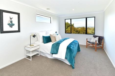 Photo of property in 80 Kittiwake Drive, Schnapper Rock, Auckland, 0632