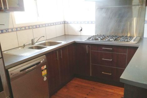 Photo of property in 20a Amberley Avenue, Te Atatu South, Auckland, 0610