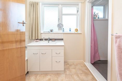 Photo of property in 43 Toi Street, Tawhero, Whanganui, 4501