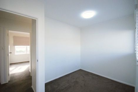 Photo of property in 1/40 Tawhiri Road, One Tree Hill, Auckland, 1061