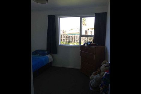 Photo of property in 17 Garth Place, Manurewa, Auckland, 2102