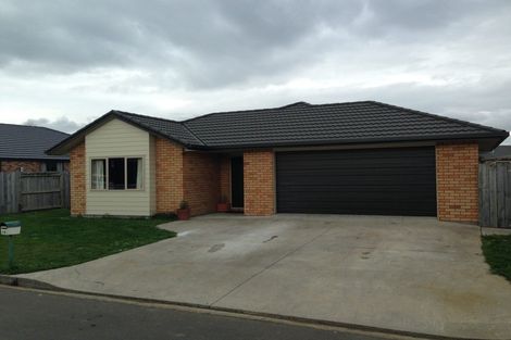 Photo of property in 19 Millbrook Place, Ashhurst, 4810