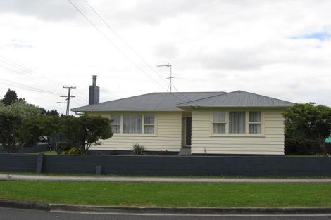 Photo of property in 2/7 Berwyn Avenue, Takanini, 2112