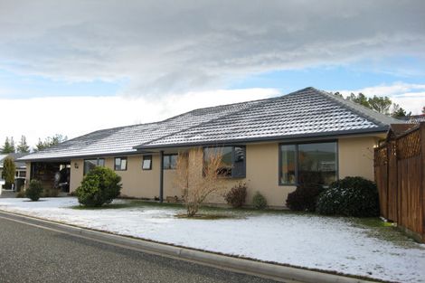 Photo of property in 1 Spruce Close, Alexandra, 9320