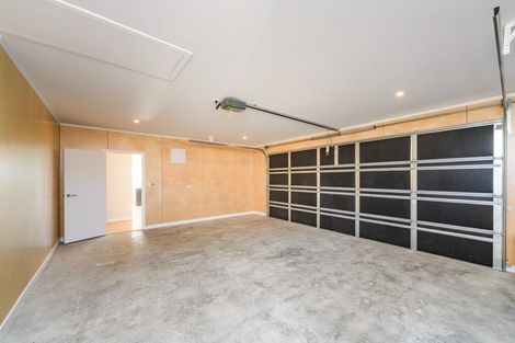 Photo of property in 49 Atlantic Drive, Fitzherbert, Palmerston North, 4410