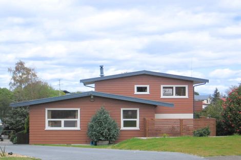 Photo of property in 109 Taupo View Road, Taupo, 3330