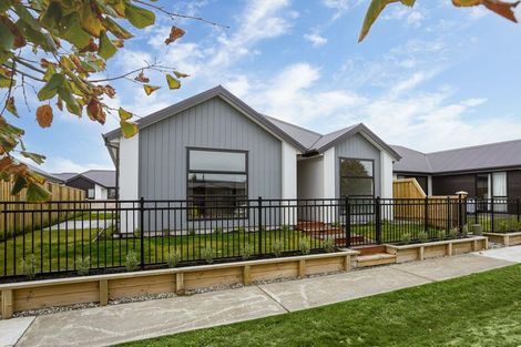 Photo of property in 18 Edlin Lane, Pegasus, 7612