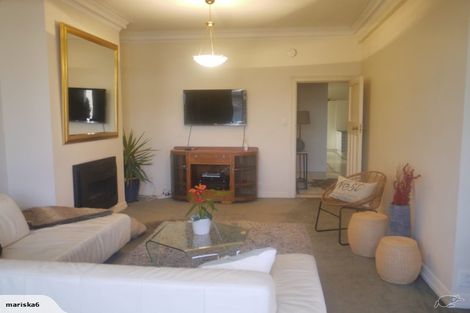 Photo of property in 1/154 Oriental Parade, Oriental Bay, Wellington, 6011