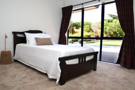 Photo of property in 245c Hill Road, The Gardens, Auckland, 2105