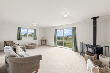 Photo of property in 280 Pukeokahu Road, Taoroa Junction, Taihape, 4793