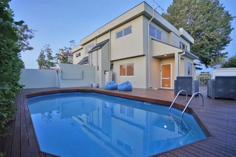 Photo of property in 94 Beerescourt Road, Beerescourt, Hamilton, 3200