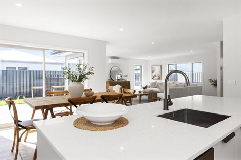 Photo of property in 45 Wai Whatu Street, Meeanee, Napier, 4110