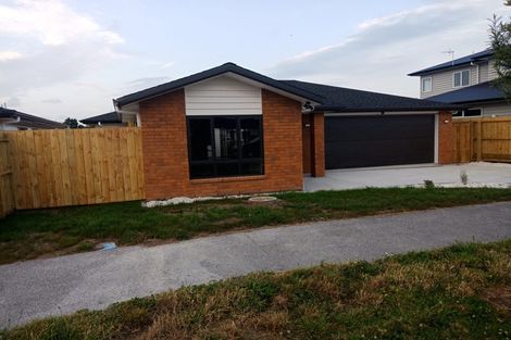 Photo of property in 21 Black Beech Crescent, Takanini, 2110