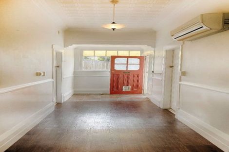 Photo of property in 20 Adderley Terrace, Ravensbourne, Dunedin, 9022