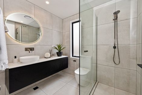 Photo of property in 2/23 Strowan Avenue, Fairfield, Hamilton, 3214