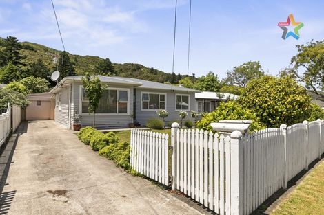 Photo of property in 69 Peel Place, Wainuiomata, Lower Hutt, 5014