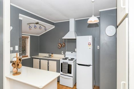 Photo of property in 2 Haultain Street, Fairfield, Hamilton, 3214