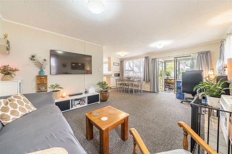 Photo of property in 14 Dakota Grove, Totara Park, Upper Hutt, 5018