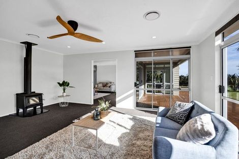 Photo of property in 9a Dolphin Parade, Bell Block, New Plymouth, 4312