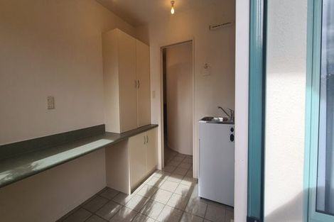 Photo of property in 4 Savoy Road, Orewa, 0931