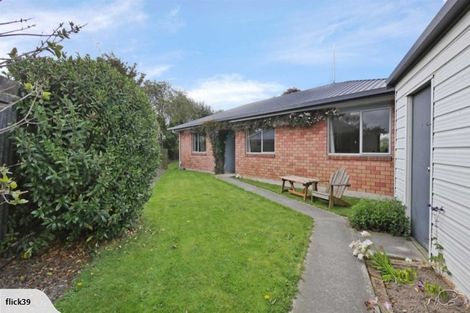 Photo of property in 1/113 Warren Crescent, Hillmorton, Christchurch, 8025