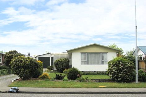 Photo of property in 76 Akaroa Street, Kaiapoi, 7630