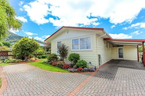 Photo of property in 21 Joanne Crescent, Pukehangi, Rotorua, 3015