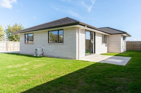 Photo of property in 37 Rhodes Street, Carterton, 5713