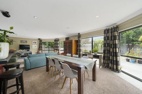 Photo of property in 15 Leanne Way, Waikanae Beach, Waikanae, 5036