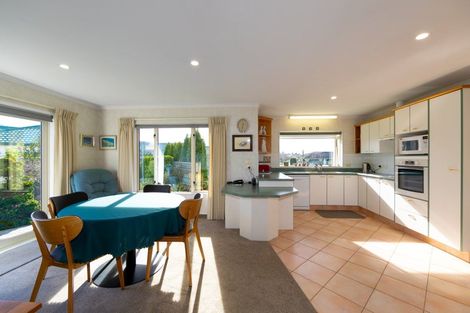 Photo of property in 8 Dules Walk, Taradale, Napier, 4112