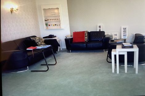 Photo of property in 1/4 Shakespeare Road, Milford, Auckland, 0620