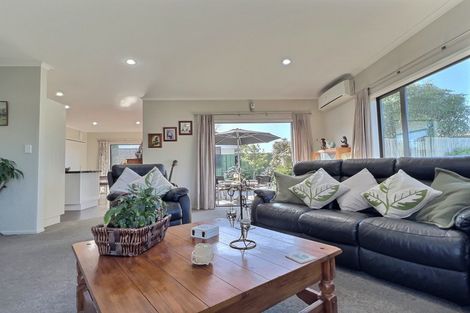 Photo of property in 10b Burness Road, Greenmeadows, Napier, 4112