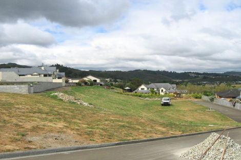 Photo of property in 7 Bernadette Street, Brown Owl, Upper Hutt, 5018