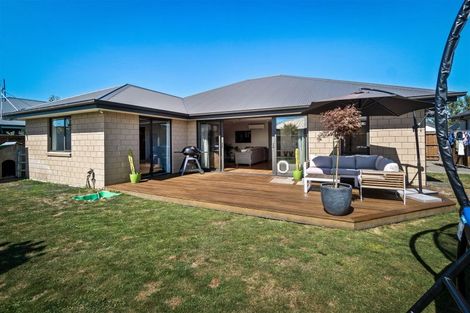 Photo of property in 53 Bradwell Crescent, Halswell, Christchurch, 8025