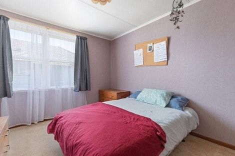 Photo of property in 44 Ross Crescent, Fairfield, Hamilton, 3214