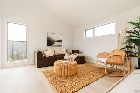 Photo of property in 12 Windward Avenue, Port Whangarei, 0110